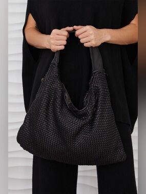 (L003-BLK) INTRECCIATO (BRAIDED) SHOULDER BAG
